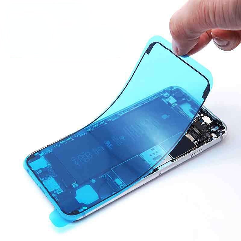 Waterdichte framesticker aanbrengen bij het vervangen van de iPhone 11 batterij