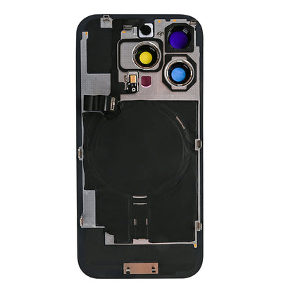 iPhone 16 Pro Max achterkant met laadspoel en NFC in zwart titanium, tweede productfoto