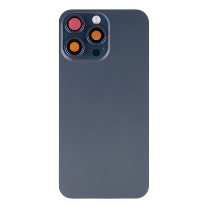 iPhone 15 Pro Max achterkant met laadspoel en NFC in blauw titanium