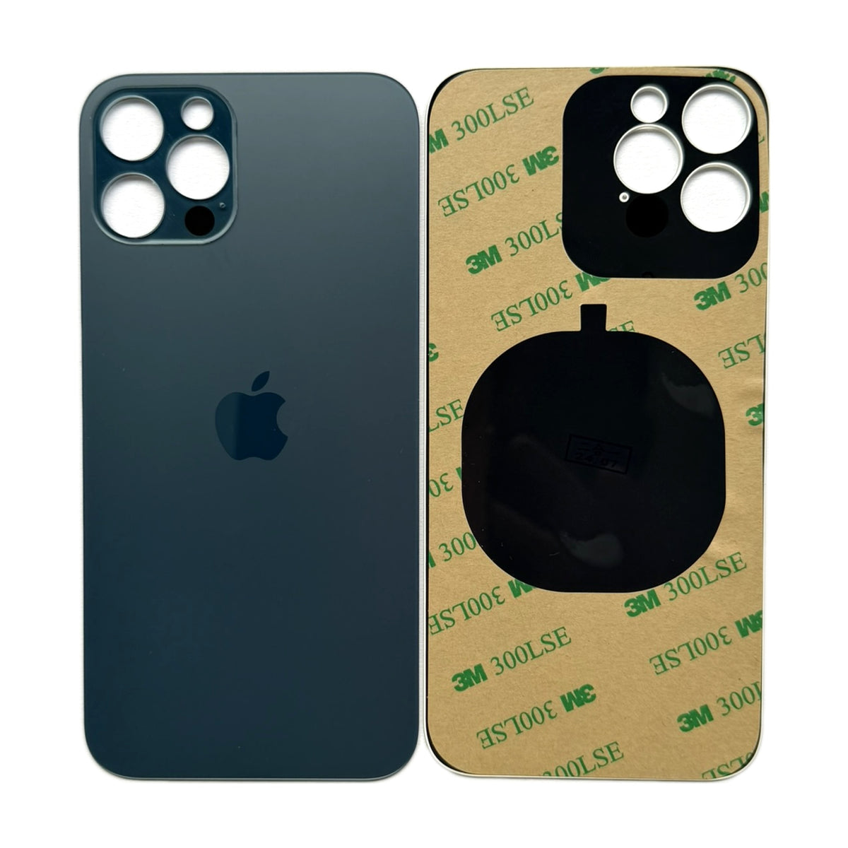 Achterkant en voorkant van het iPhone 12 Pro glas met 3M plaksticker en uitsparing voor de laadspoel